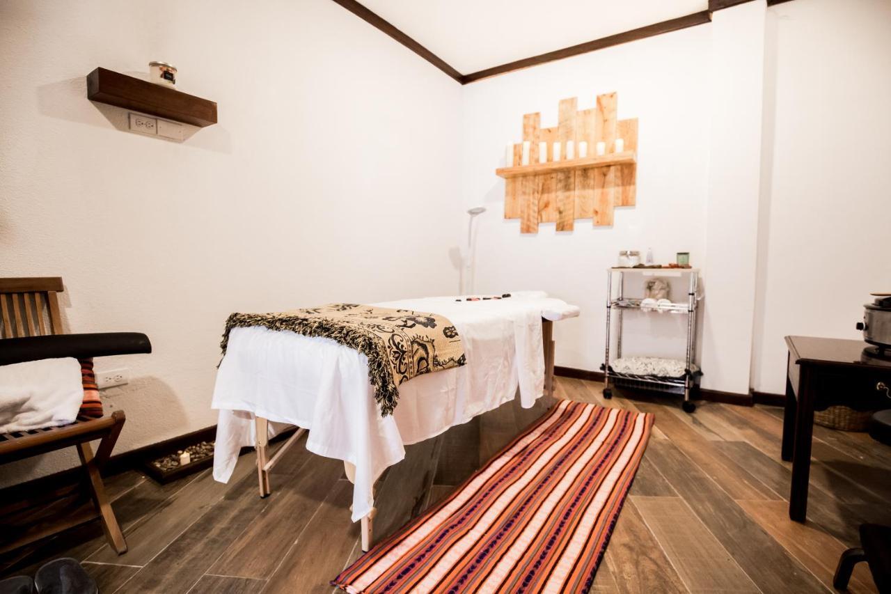 Falling Leaves Lodge San Ignacio Ngoại thất bức ảnh