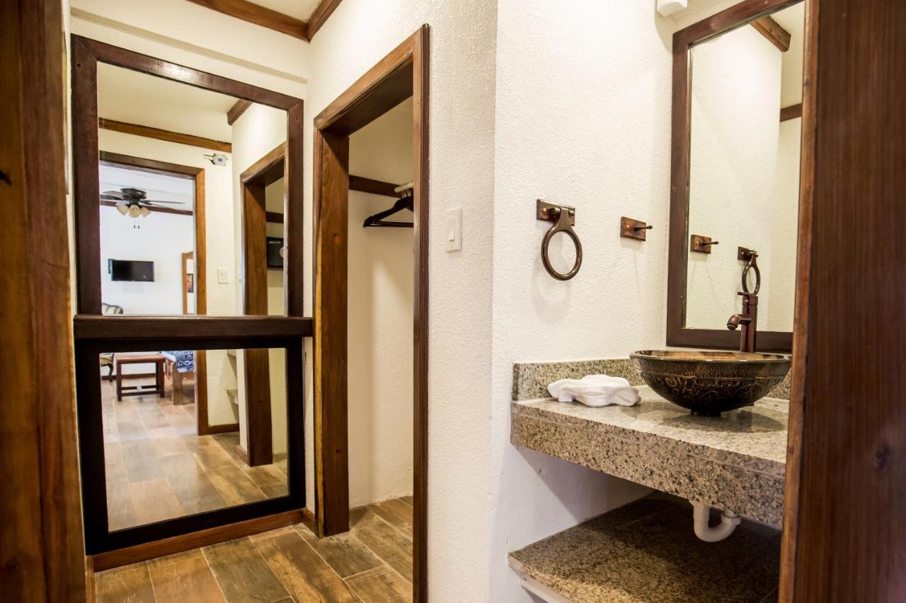 Falling Leaves Lodge San Ignacio Ngoại thất bức ảnh