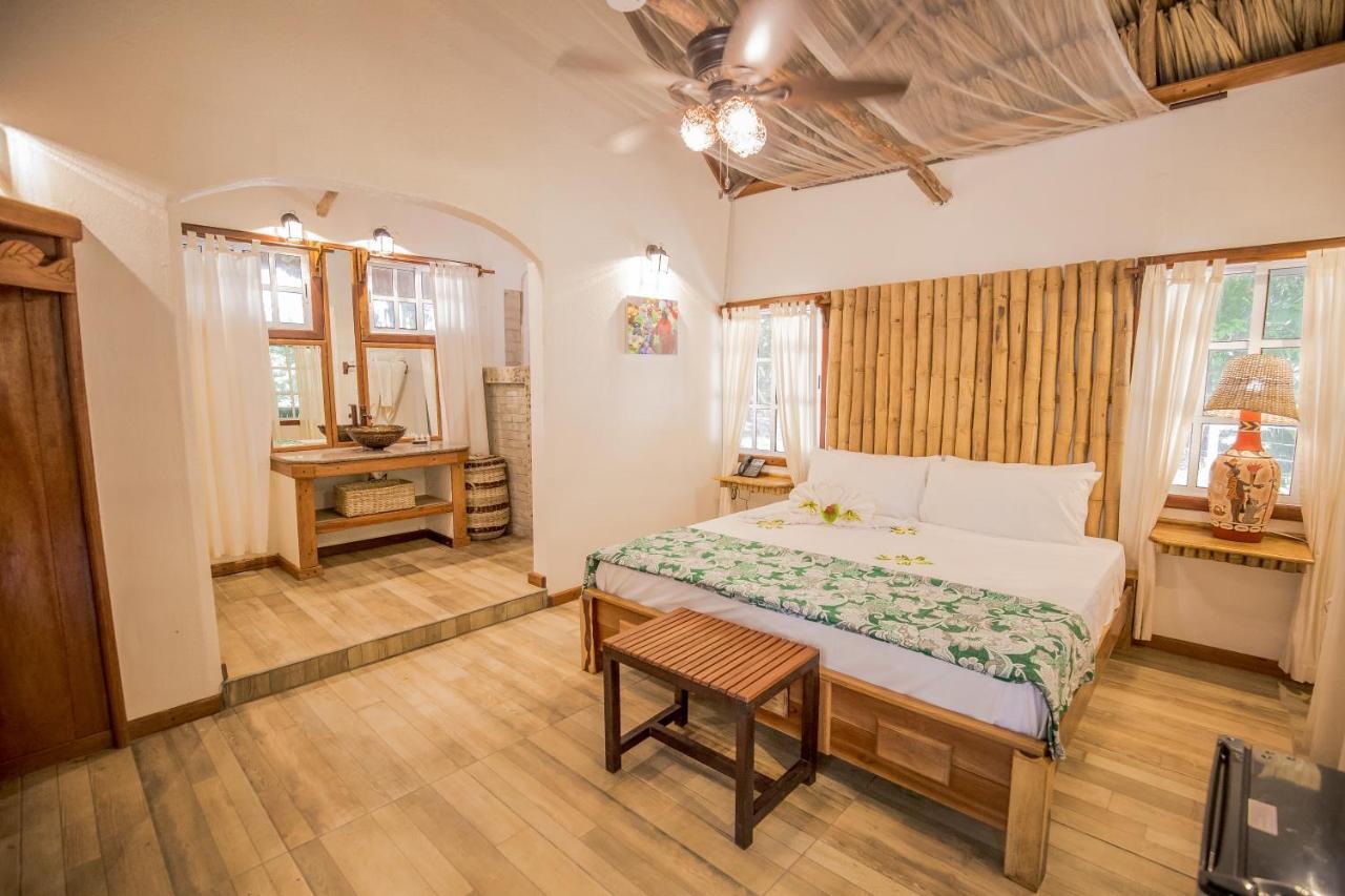 Falling Leaves Lodge San Ignacio Ngoại thất bức ảnh
